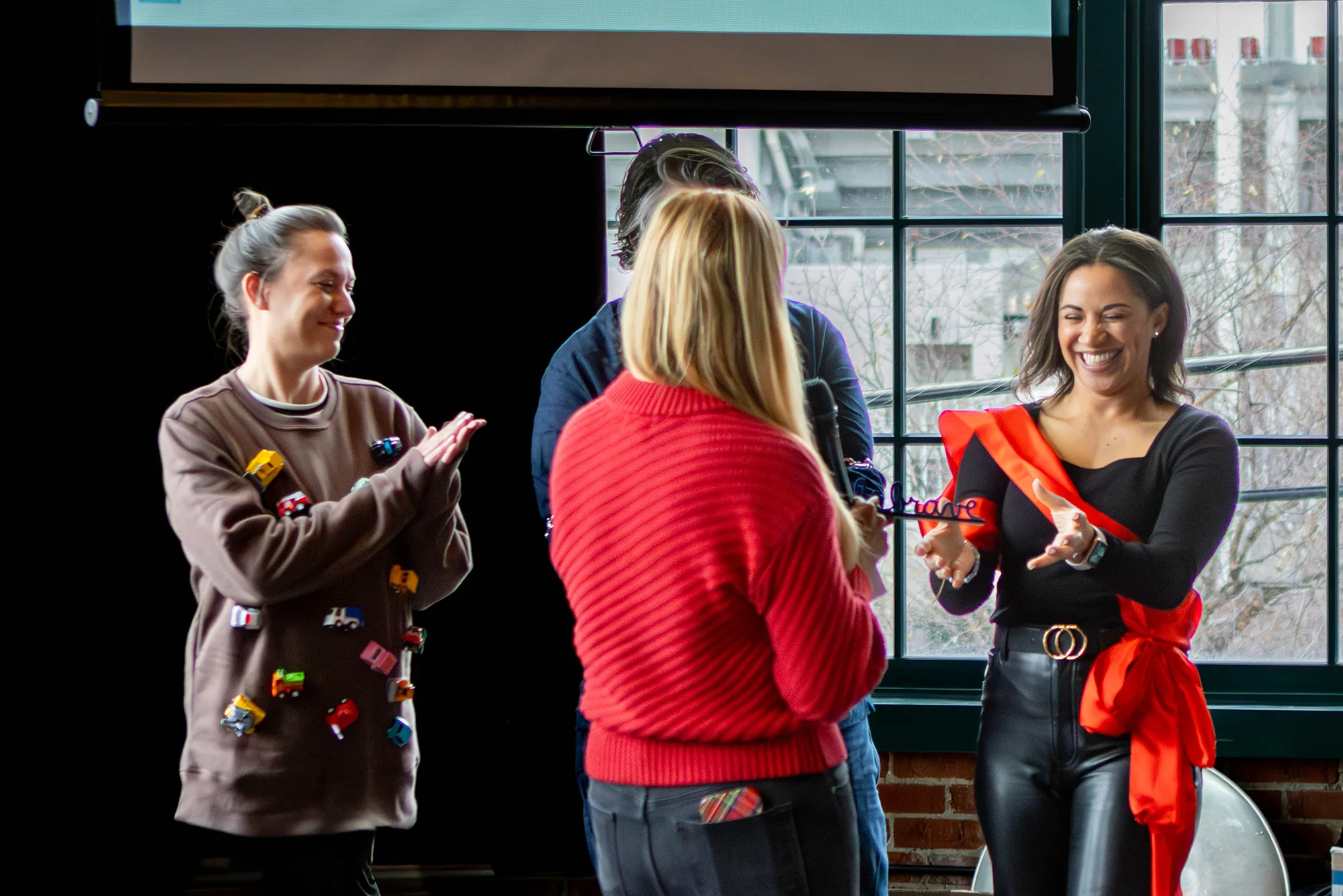 Rachel Weis receiving the "Be Brave" award.